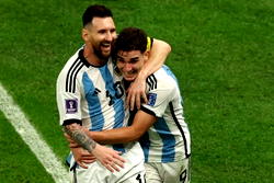 <strong>Argentina beat Croatia 3-0 to reach World Cup final</strong>