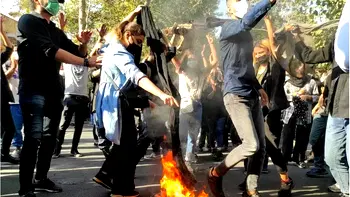 Protesters chant ‘No going back’ as unrest hits 100 days in Iran