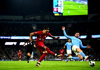 Man City knock out holders Liverpool in League Cup thriller