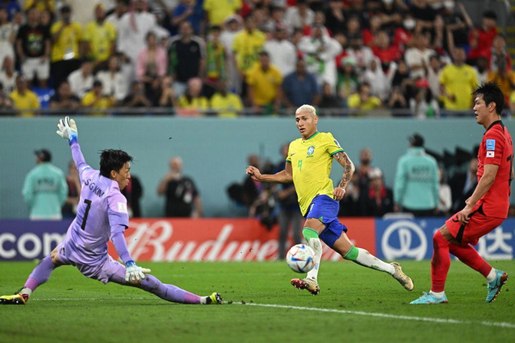 Neymar returns as Brazil knock out South Korea to reach World Cup quarters