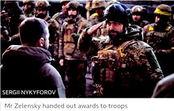 Ukraine war: Volodymyr Zelensky visits frontline city of Bakhmut