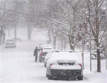 Flights cancelled, power lost as winter storm hits 250m Americans, Canadians