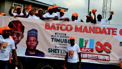 Pro Tinubu/Sanwo-Olu group embark on campaign walk in Lagos
