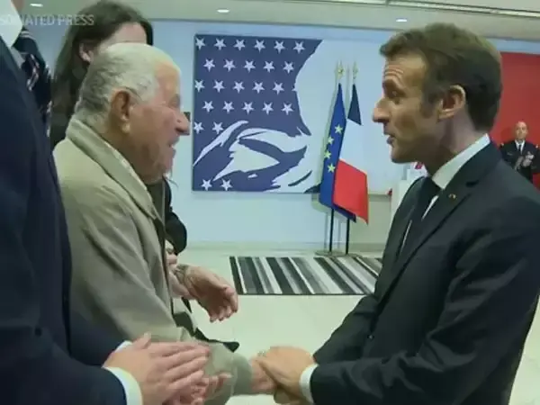 French President Macron honours five US WW2 veterans