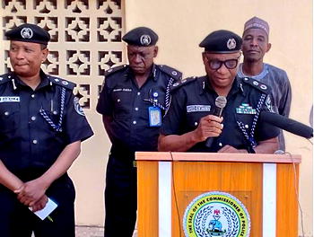 Police presents N18m cheque to families of deceased officers in Kebbi