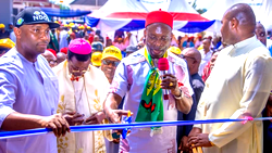 Soludo commissions Devt and ICT centre in Anambra community