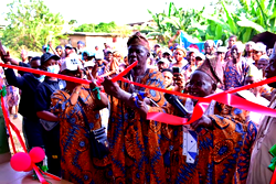 Oyo reps member commissions projects in Oluyole