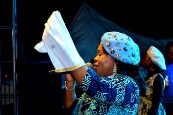 KayFarm Estate glorifies God in mega praise with Tope Alabi