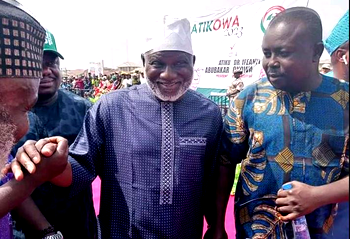 Osun: Lasun dumps LP for PDP; attends Atiku’s presidential rally in Osogbo