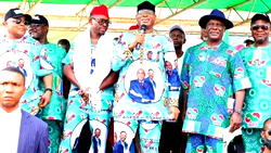Omo-Agege promises end to 24yrs darkness in Nsukwa, Ogwashi-Uku