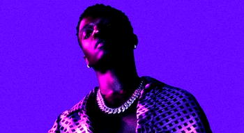 Fans advise Wizkid to emulate Davido, get married