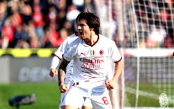 Serie A: Second-placed AC Milan defeat Salernitana 2-1