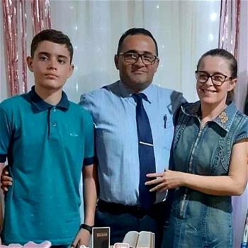 Pastor, wife die trying to rescue 13-yr-old son from drowning