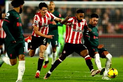 Liverpool stunned by Brentford as Reds pay for defensive woes