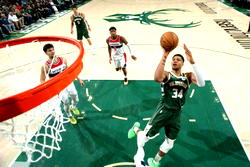 Giannis scores career-high 55 points in Milwaukee Bucks win