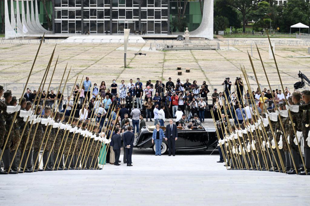 Brazil's Lula removes soldiers from guarding presidential residence