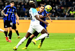 Osimhen’s Napoli suffer first league defeat as Serie A resumes