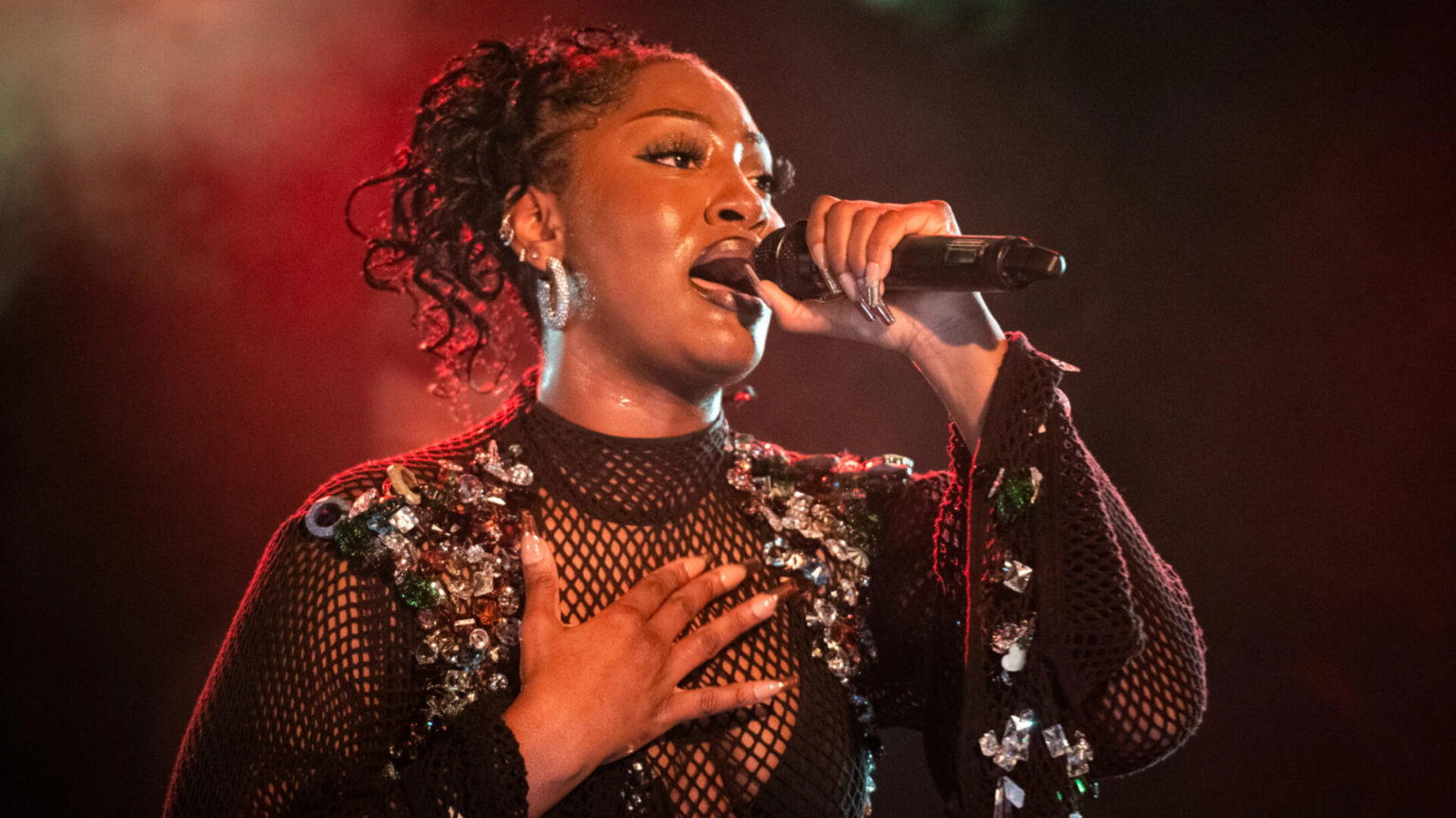 Nigerian Singer Tems Nominated For Oscar 2023 Awards
