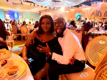 Fans rejoice over Davido’s updated marital status on Wikipedia