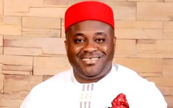 Shock as court frees Akwa Ibom YPP guber candidate, Sen Albert