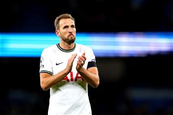 Kane included in Tottenham pre-season squad as Lloris left out