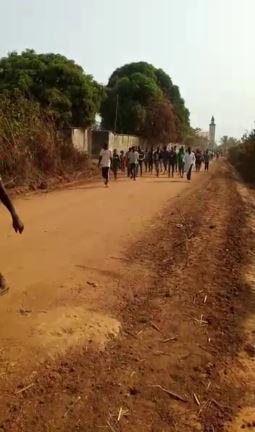 Villagers protest killings, burning of vehicles in Imo