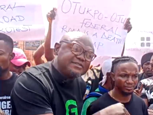 image 125 edited Protest in Benue over deplorable state of Oju-Otukpo Federal Highway