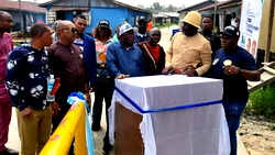 Okowa hailed for Ogheye floating market