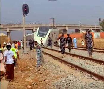 Kaduna -Abuja train derails, passengers lament