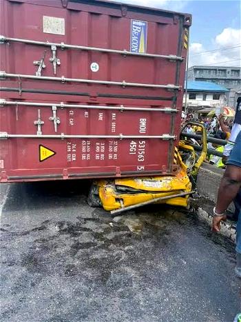 ‘No money can bring back my husband’ cries wife of driver crushed in Ojuelegba ‘container’ accident