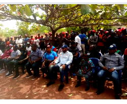 Onwe leads APC ward-to-ward campaign train to Ukelle