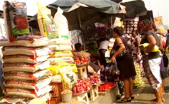 Naira scarcity: Lagos residents lament challenges in buying food items