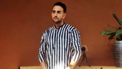 Sidelines of Jamos Parsa concert and stopping the song “Freedom Woman” on stage