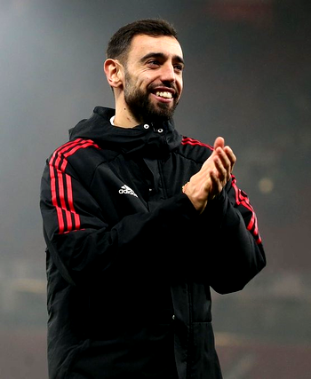 Fernandes has armband but doesn’t act like leader – Paul Parker