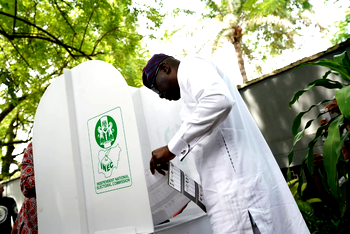 Sanwo-Olu votes, commends voters turn-out