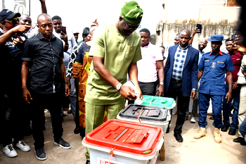 Breaking: Tinubu wins Makinde’s polling unit