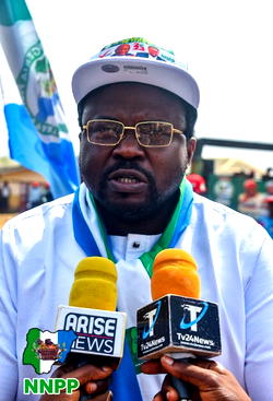 NNPP’s Badmus storm Abeokuta South, vow to eradicate poverty