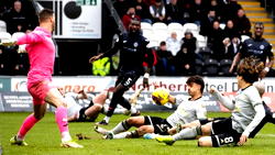 Ruthless Celtic thrash 10-man St Mirren