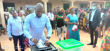 2023 Gov Election: Ebonyi APC guber candidate, wife cast vote  