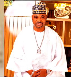 <strong>MC Oluomo, Iyabo Ojo continue to dance naked</strong>