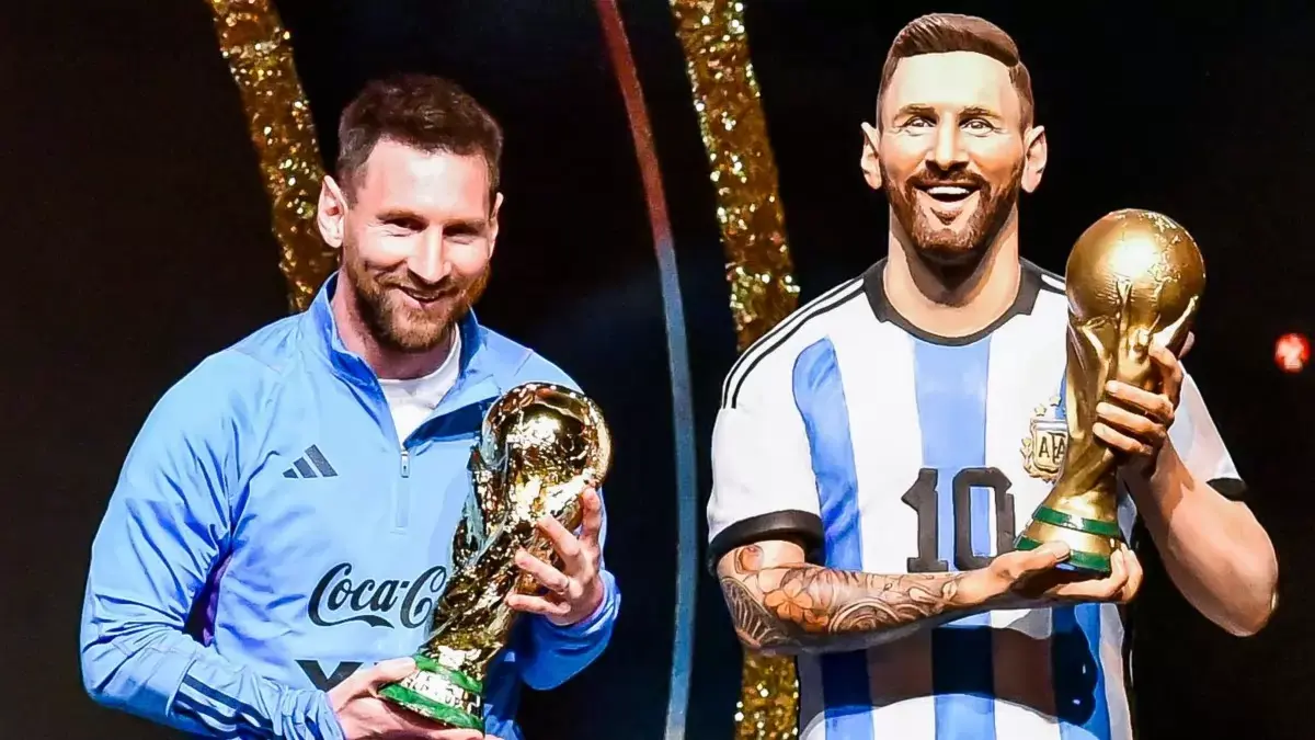 Messi honoured with statue at CONMEBOL museum