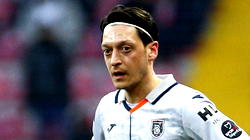 Mesut Ozil announces retirement from football