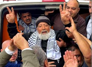 Israel frees oldest Palestinian prisoner Fuad Shubaki