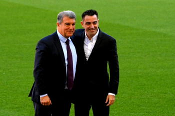 Xavi set for new Barcelona contract