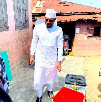 Bankole delivers polling units for Abiodun