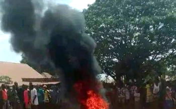 Mob kills, burns corpse of wanted criminal in Benue