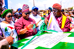 Adeleke commissions Osogbo-Ikirun second phase road project