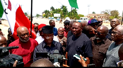 Protest rocks Imo INEC, as PDP vows to ‘resist Saturday election rigging plan’