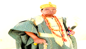 N150m compensation: Monarch flees palace to avoid residents’ wrath