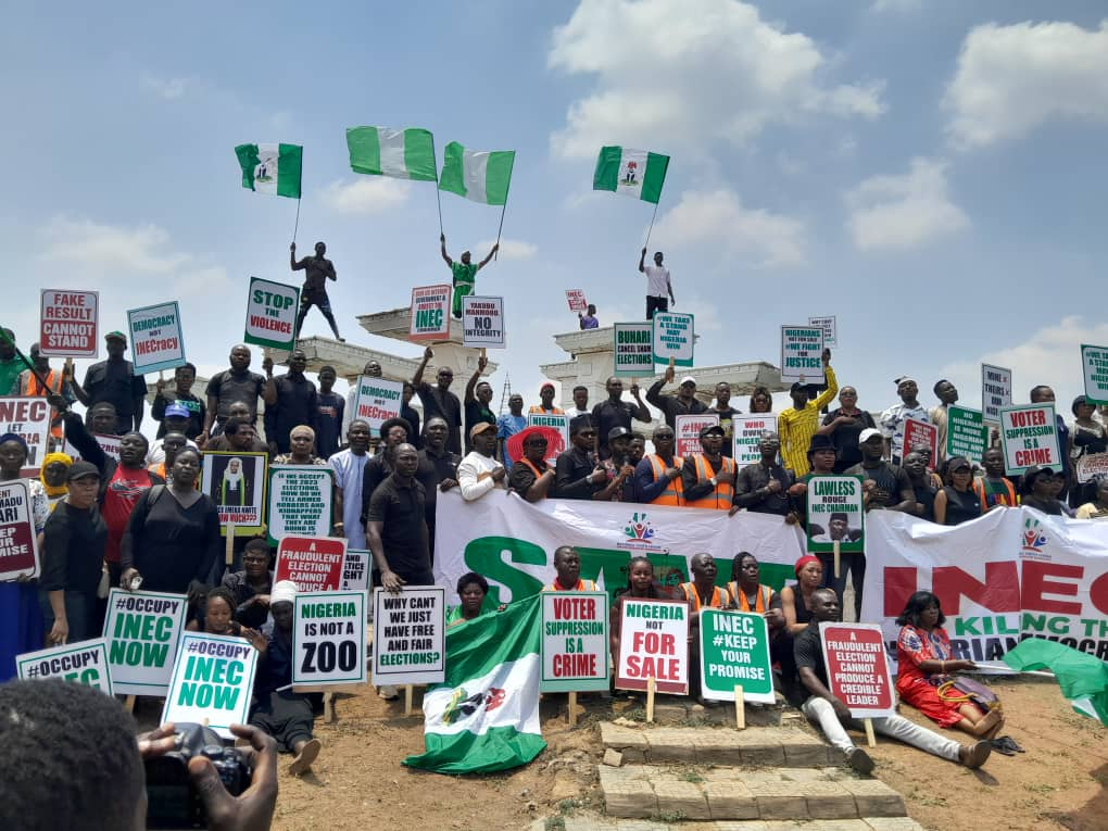 Anti-Tinubu protesters ground Abuja, demand interim govt, fresh polls -  Vanguard News